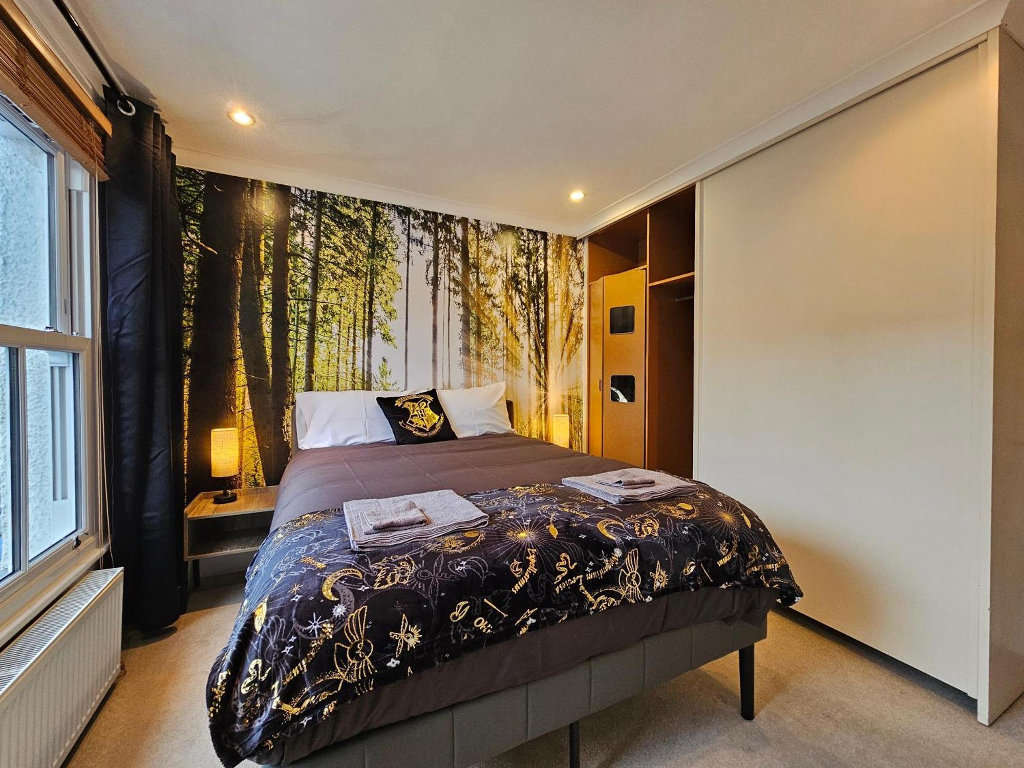 Magical Harry Potter Themed Home In Watford - Free Off-Street Parking Extérieur photo