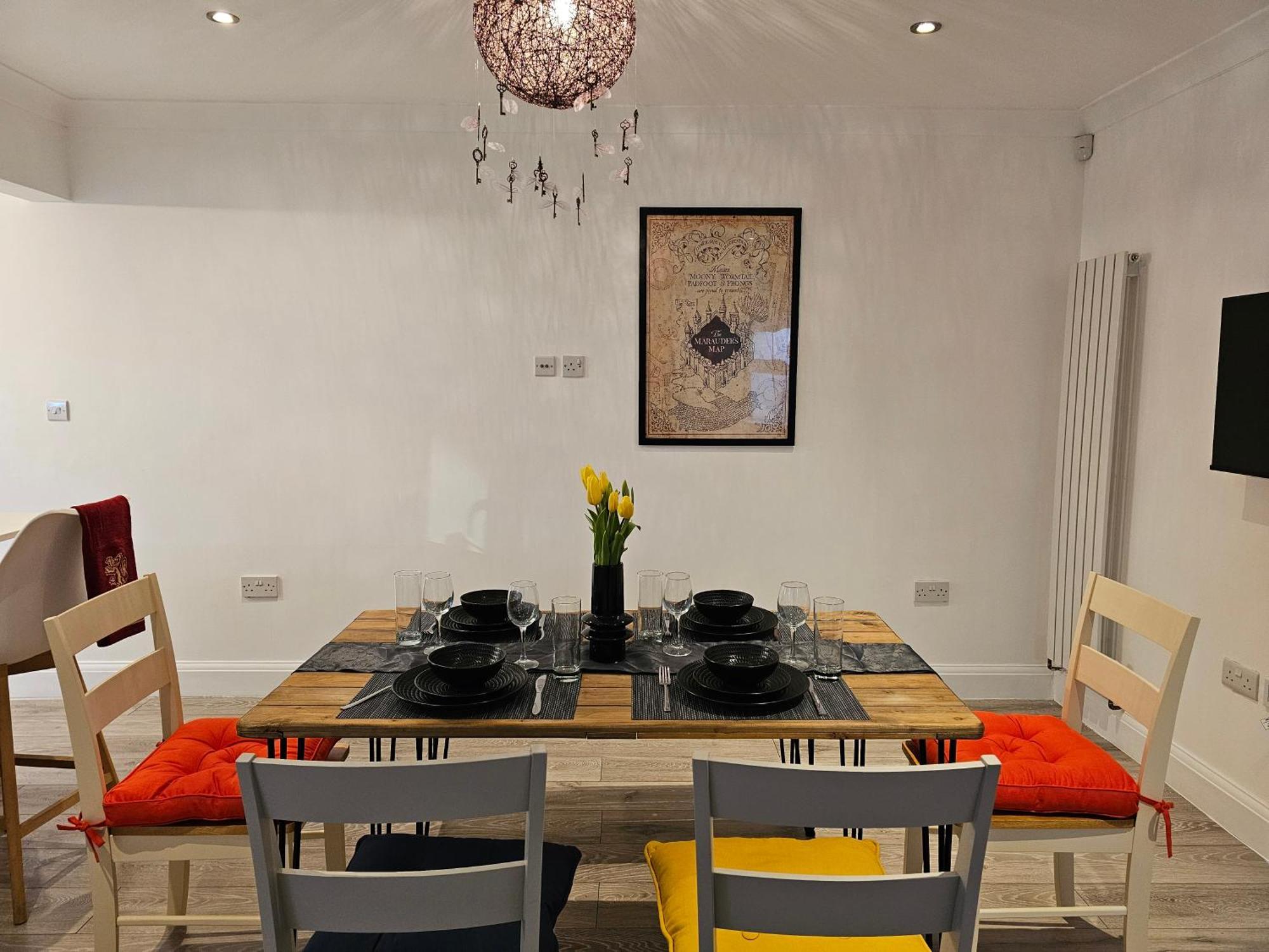 Magical Harry Potter Themed Home In Watford - Free Off-Street Parking Extérieur photo