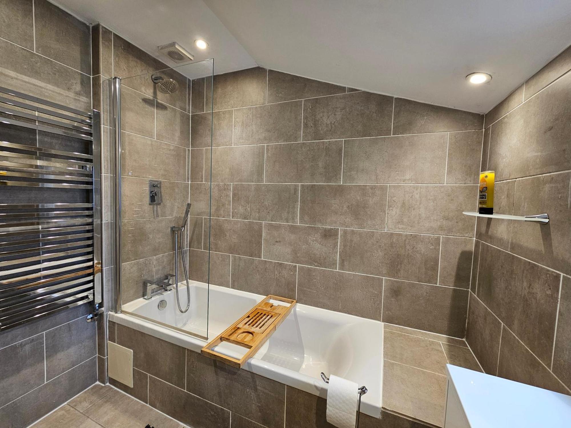 Magical Harry Potter Themed Home In Watford - Free Off-Street Parking Extérieur photo